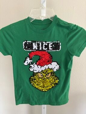 Childs Size XS Dr. Seuss Green Grinch Graphic Tee